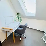 23-schoener Wohnen, Grosses Fuer 5-6 Personen In Super Lage Appartement Duisburg
