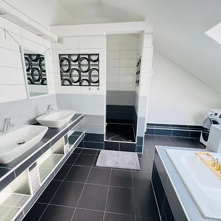 Daire 23-schoener Wohnen, Grosses Fuer 5-6 Personen In Super Lage