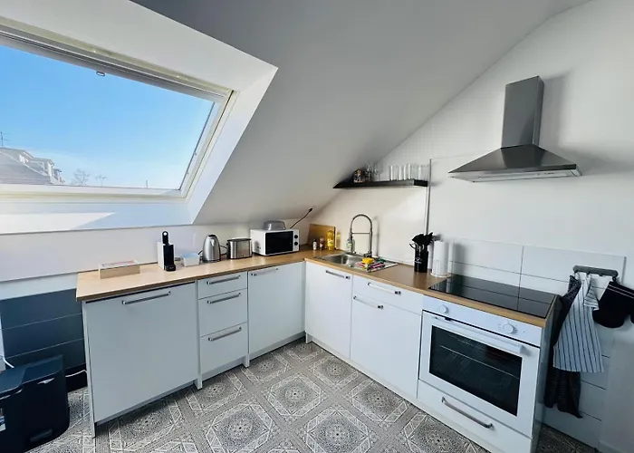 Lejlighed 23-schoener Wohnen, Grosses Fuer 5-6 Personen In Super Lage Duisburg