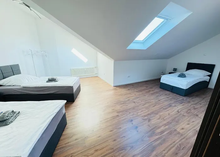 Lejlighed 23-schoener Wohnen, Grosses Fuer 5-6 Personen In Super Lage Duisburg